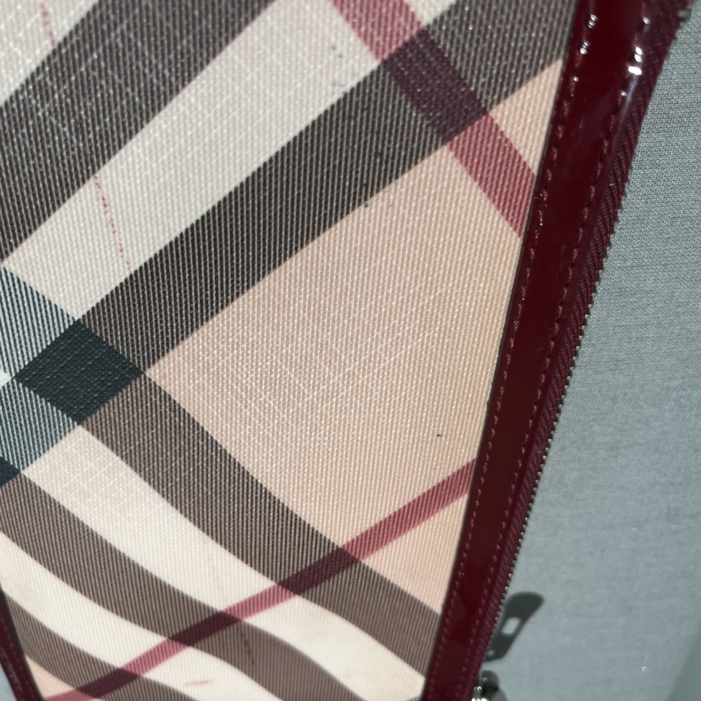 Burberry Wristlet - Picture 2 of 5